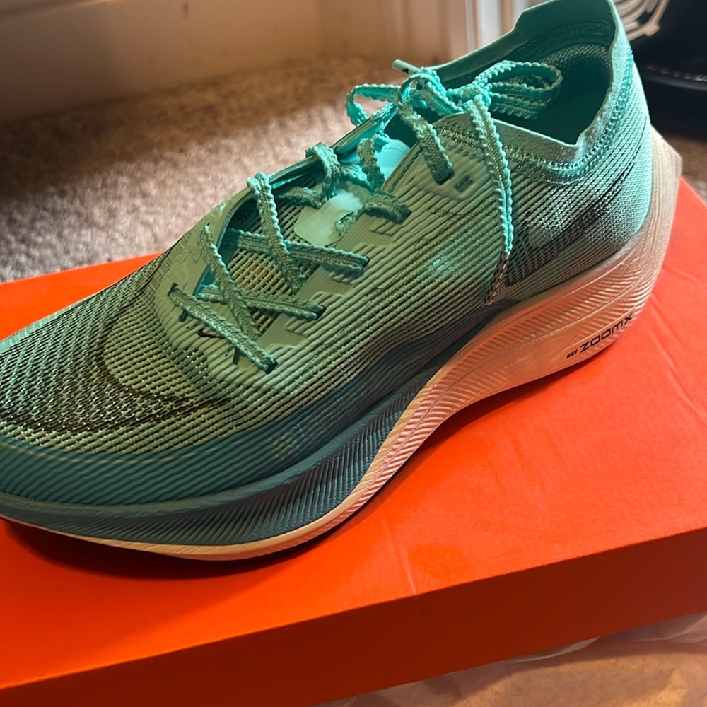 Brand new Nike zoomx vaporfly next%2
